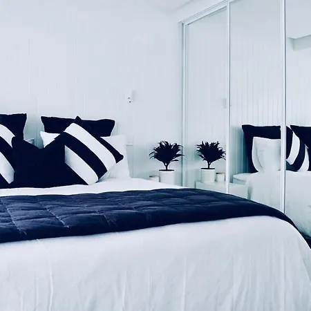Mahoe Gardens - Self Contained Apartment